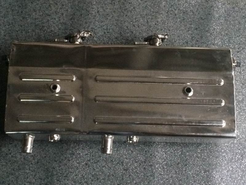 Expansion tank assembly ((10.0, 4.5, positive addition, lower right)-1