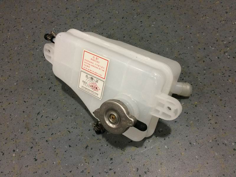 Расширительный бак для воды, квадрат 2. 5L , верхняя часть плюс, лицевая сторона низ-3