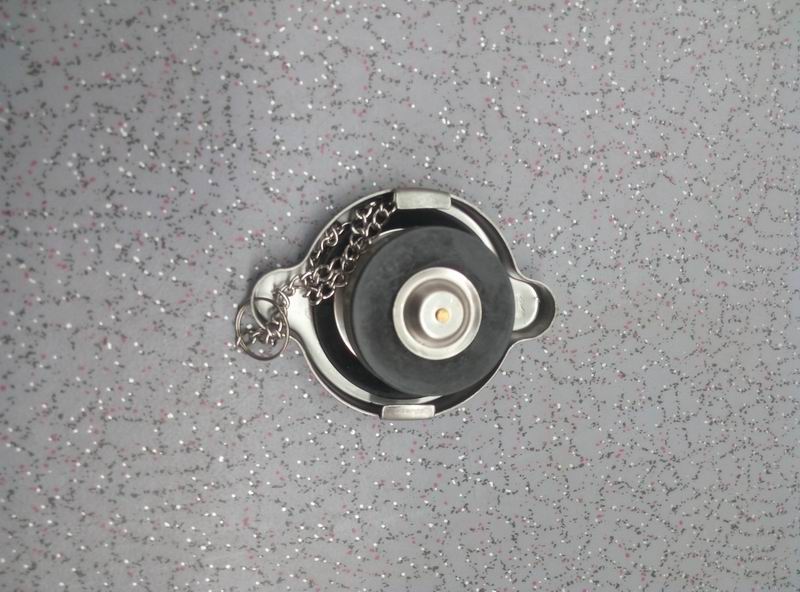Expansion water tank, pressure cover, 38mm, 70kPa-1