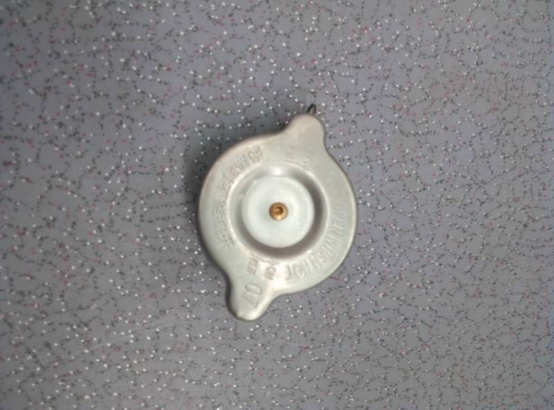 Expansion water tank, pressure cover, 38mm, 70kPa