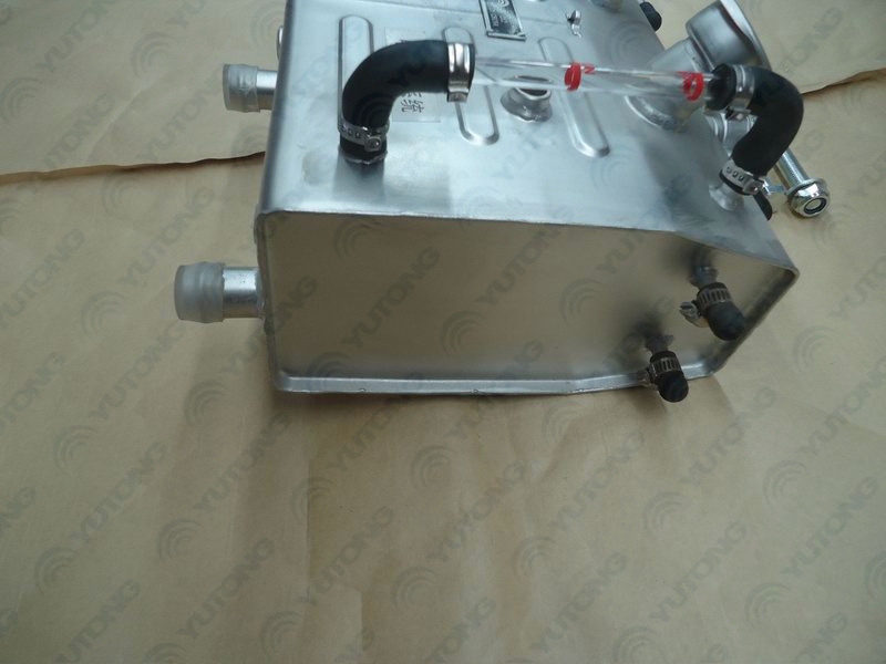 Expansion water tank, rectangular 11L, front filling, right side drain-2