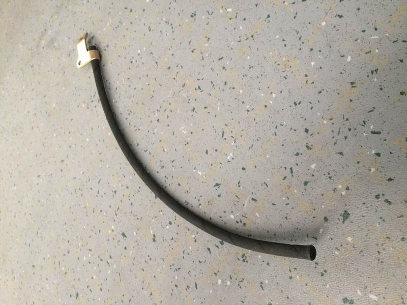 Wire harness pressure plate and traction pipe assembly-1