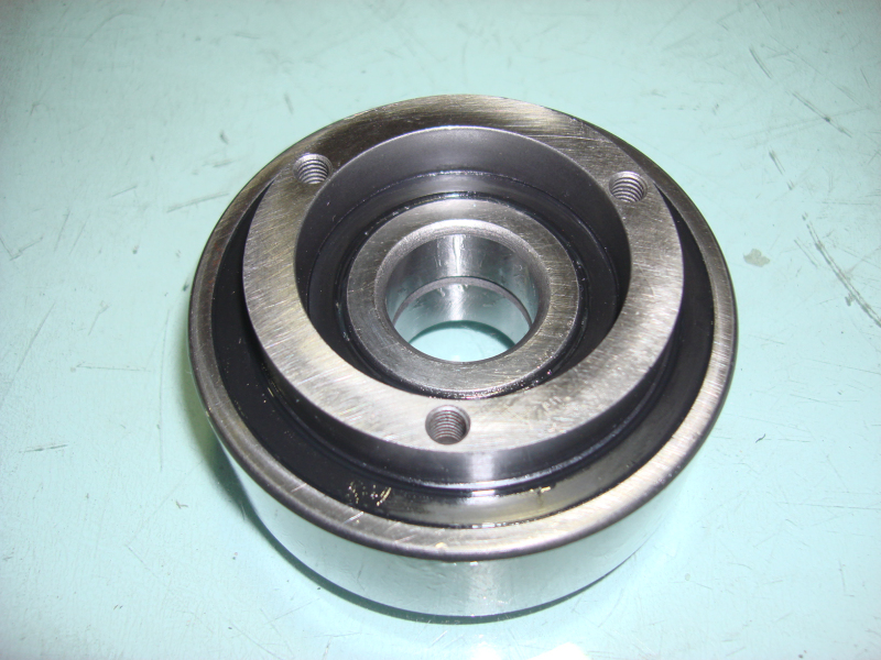 Angular contact ball bearing; can be replaced by 1315-02191-3