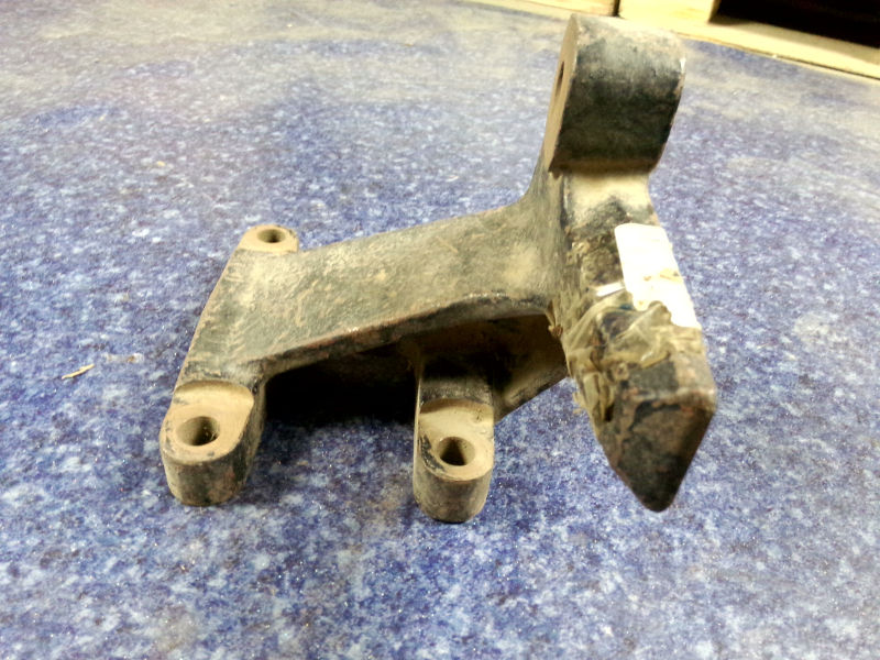 Front stand of engine - left-3