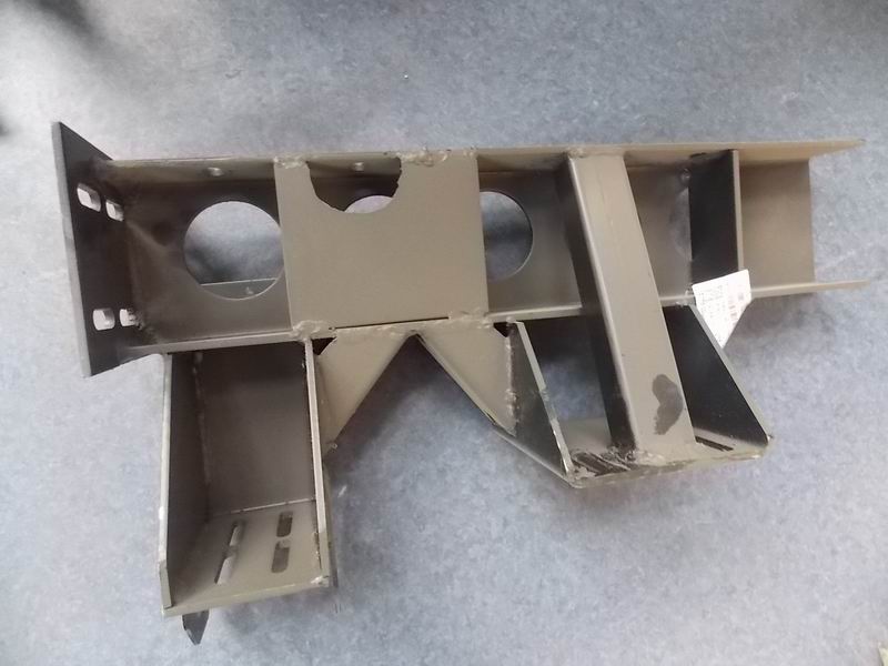 Fan fixing bracket, (left side) (process 20)-2