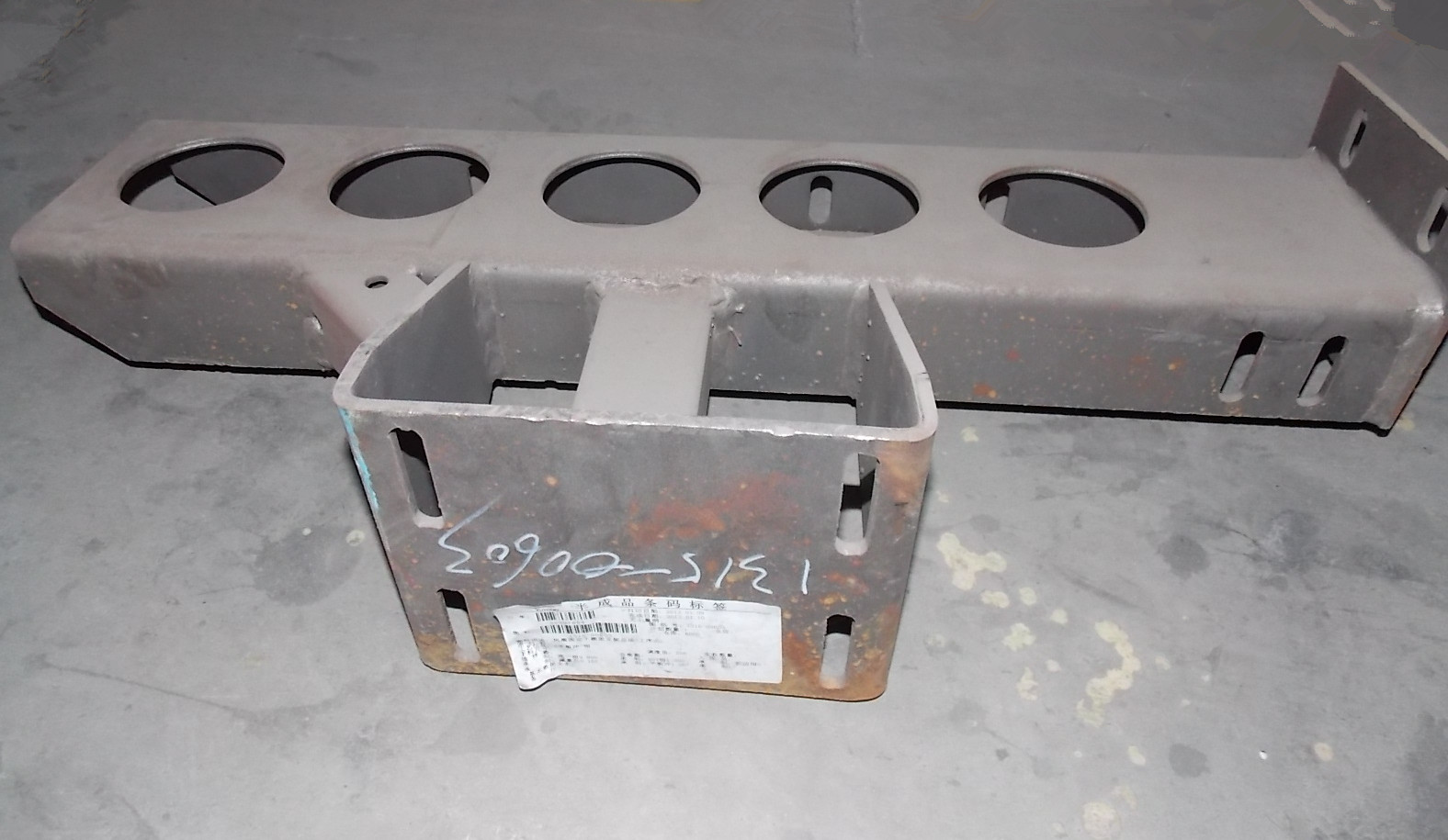 Fan-fixed lower beam bracket assembly (process 20)-1