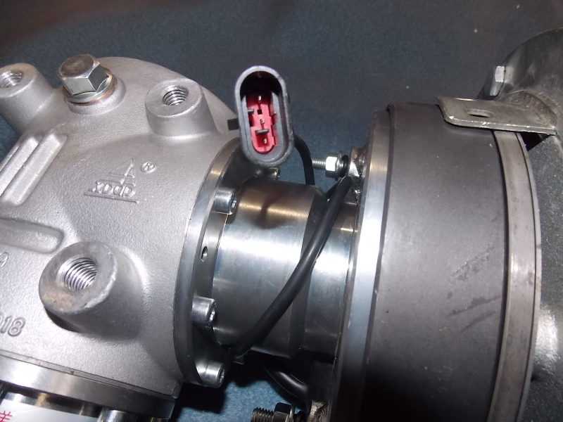 Angle transmission mechanism assembly with 3-speed electromagnetic clutch-3