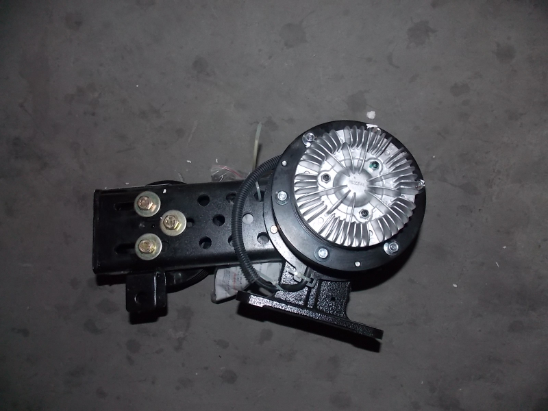 Механизм трансмиссии охлаждения с трехскоростным электромагнитным сцеплением (слева)-2