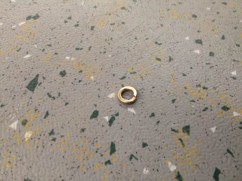 D Пружинная шайба; Удалить то же, что и Q 40306D3