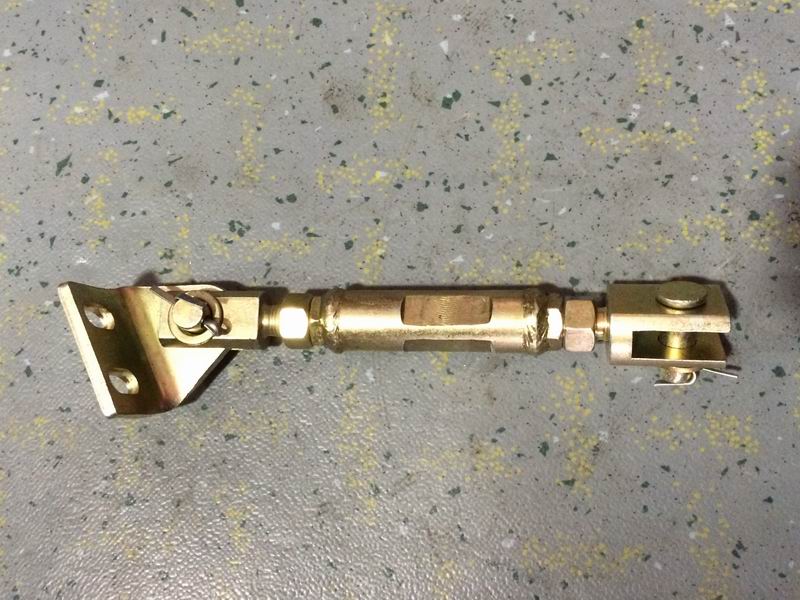 Регулировочная и опорная тяга в сборе