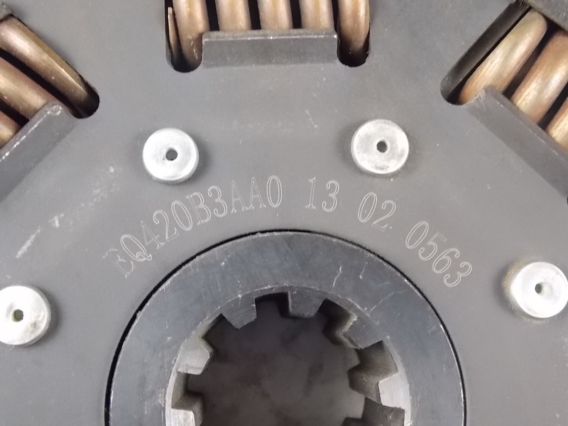 Сцепление в сборе (JL 420 , винтовая пружина)