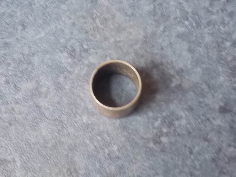 Втулка вала вилки разъединителя сцепления