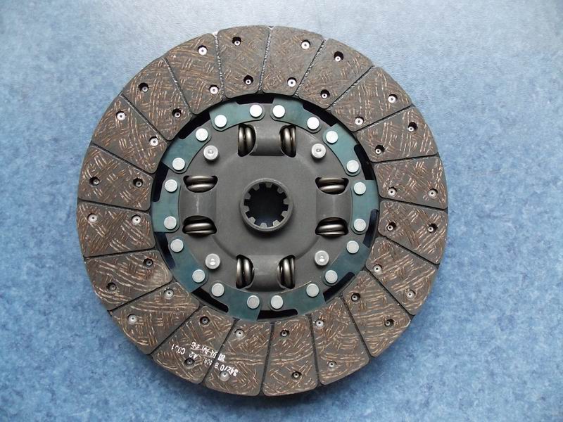 Clutch driven disc