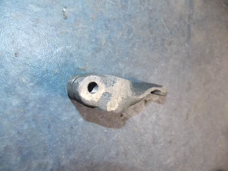 Clutch separation rocker arm; with wear-resistant bushing