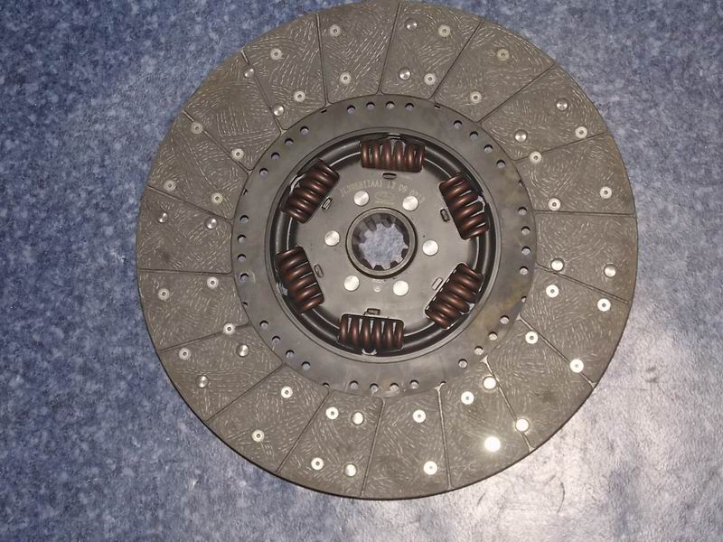Clutch driven disc