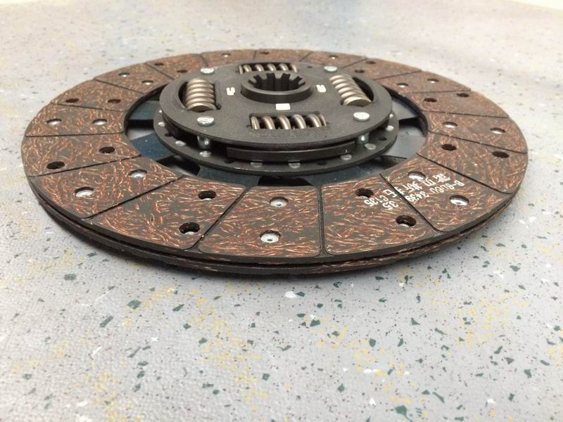 Clutch driven disc; can be replaced by 1601-01351-6