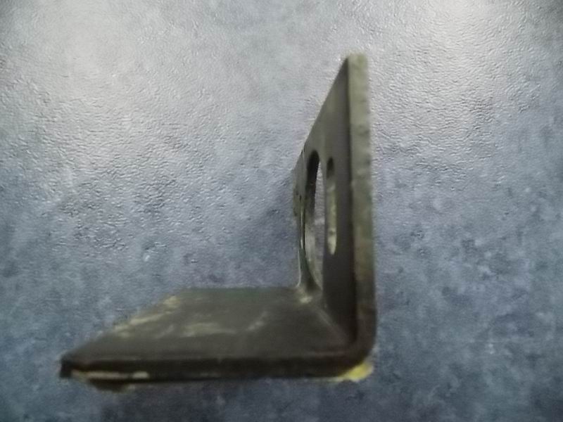 D clutch master pump bracket-2