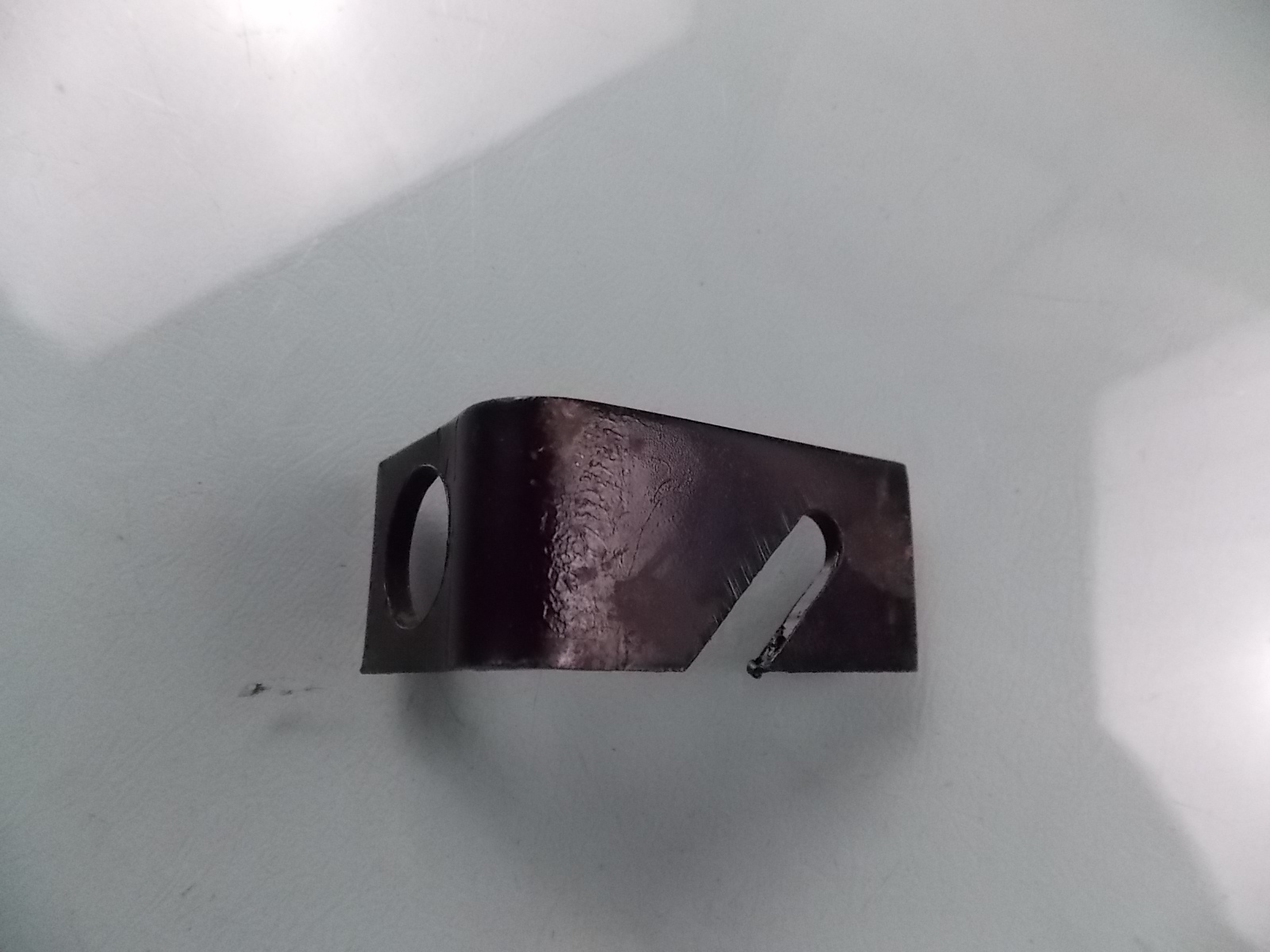 Кронштейн возвратной пружины-1