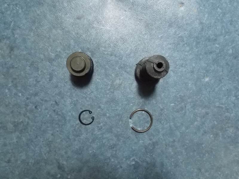 Clutch booster repair kit