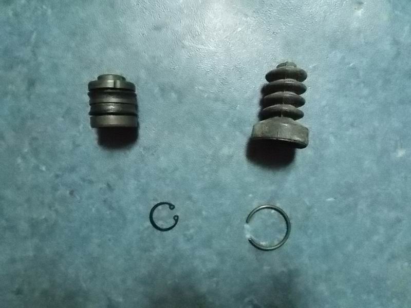Clutch booster repair kit-1