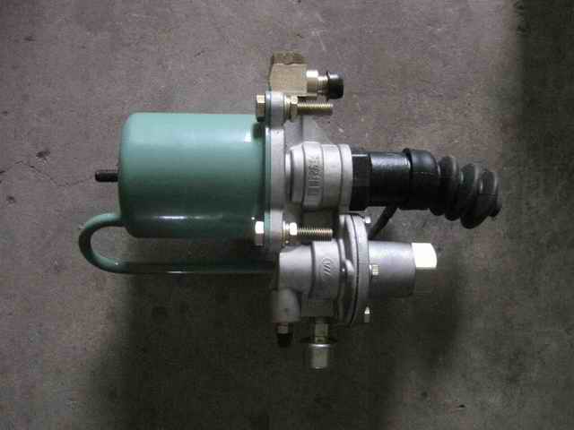 Clutch booster-1