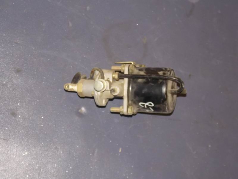 D clutch assist cylinder assembly-1