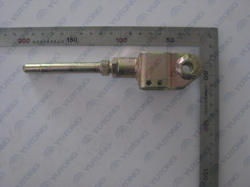 Clutch booster push rod L135