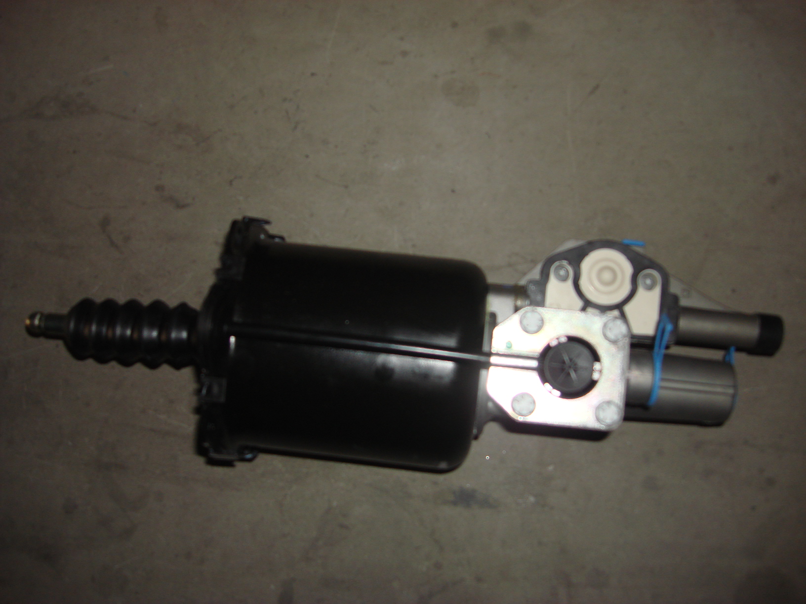 Clutch booster-3