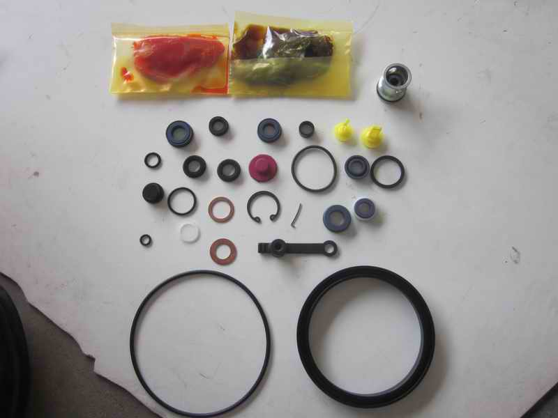 Clutch booster repair kit; contains 34 pieces