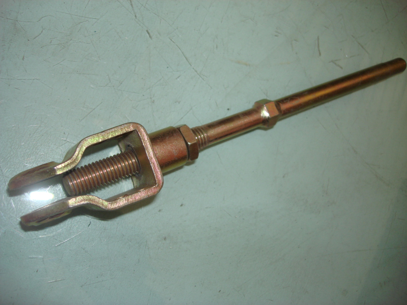 Clutch booster push rod L230-1