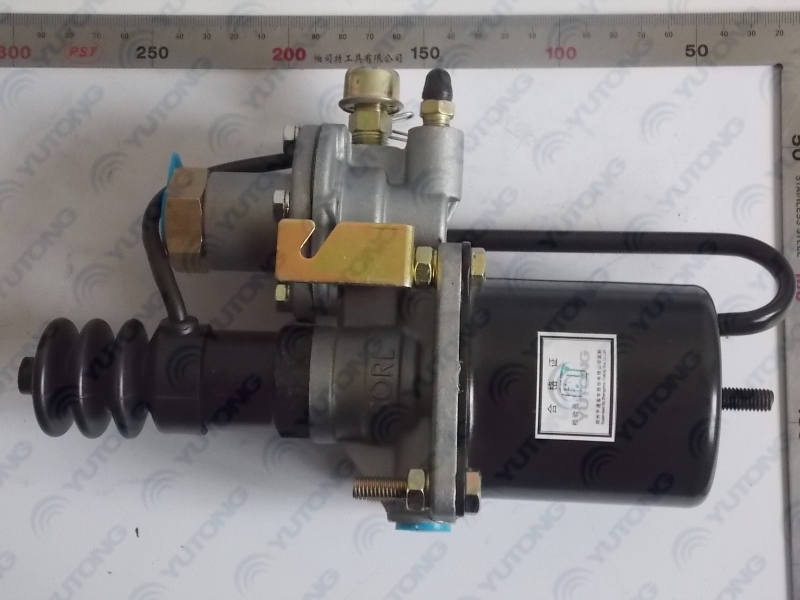 Clutch booster (Φ70, Φ22.2; without push rod)