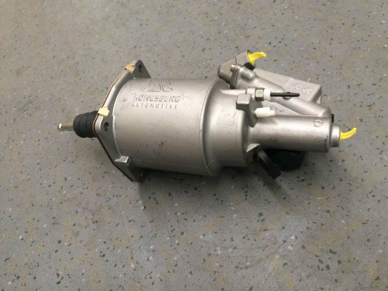 Усилитель сцепления (с пневмоусилителем переключения передач)