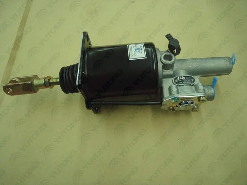 Clutch booster (Φ90, Φ22, with push rod)