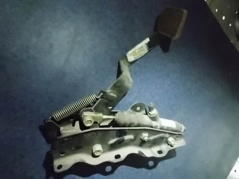 Clutch pedal mechanism