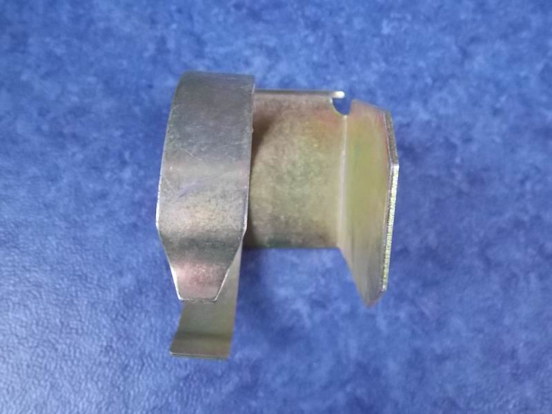 Кронштейн масляного стакана сцепления D