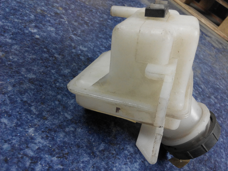 Oil storage pot assembly-3
