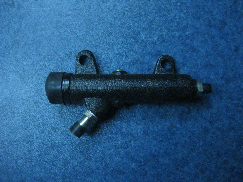 D 离合器总泵 通用 EQ1061KS2D3-1