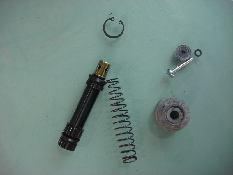 Clutch Master Pump Repair Pack-2
