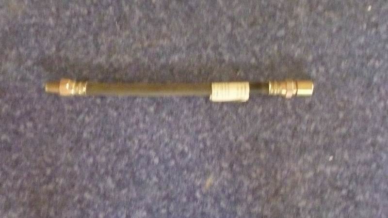 Отводящая масляная трубка А главного насоса сцепления 92