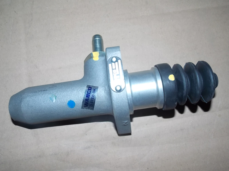 D Clutch master pump assembly (cylinder bore 26, WABCO)