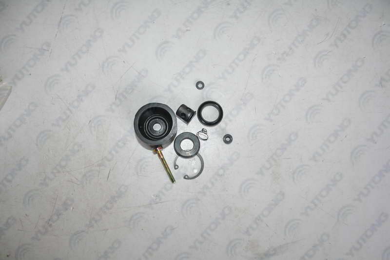 Clutch master pump repair package; contains 6 pieces