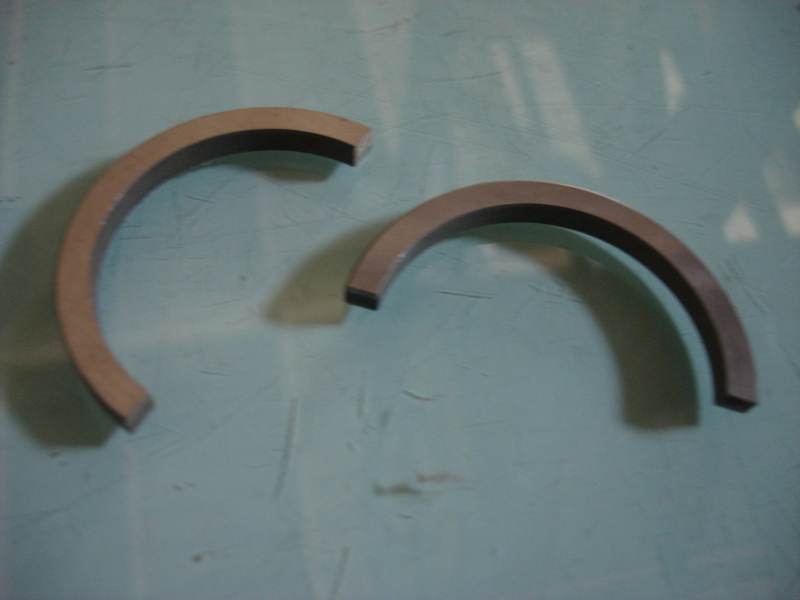 Intermediate shaft four-speed gear lock ring