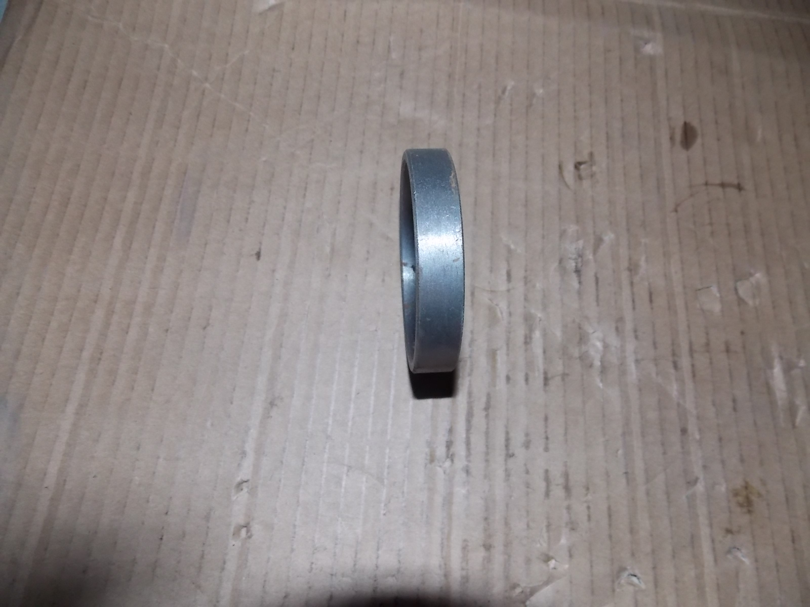 Промежуточный вал, отсек четырехскоростного редуктора-1