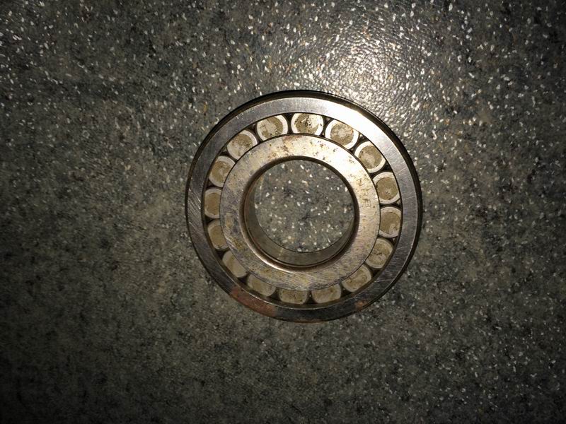 Two-axle rear roller bearing-2