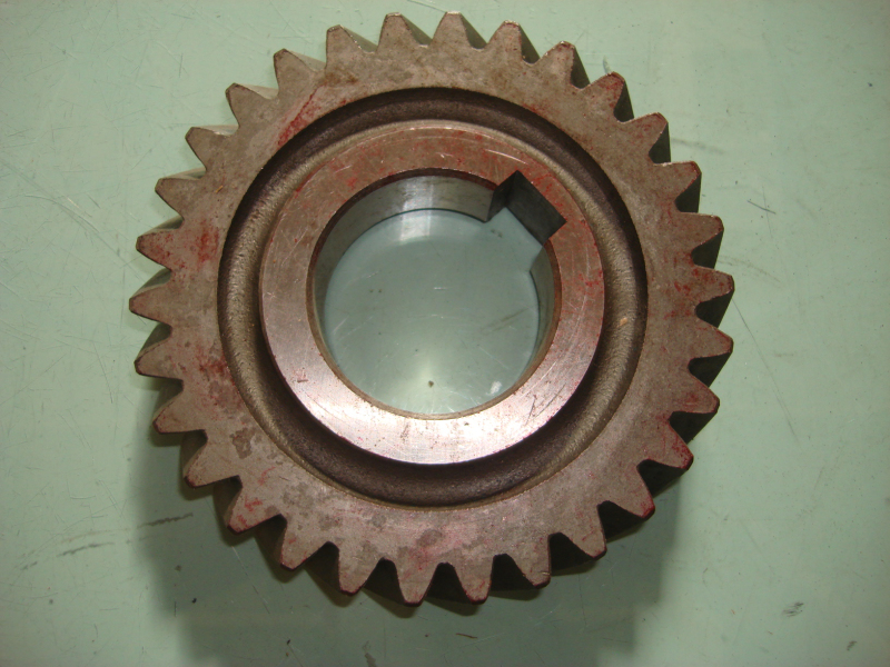 Промежуточный вал четыре передачи