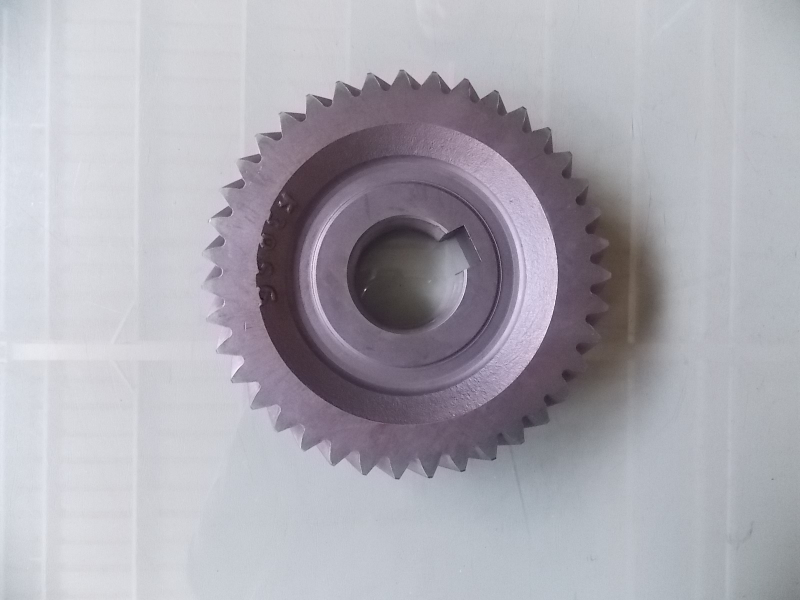 Regular gears for intermediate shafts