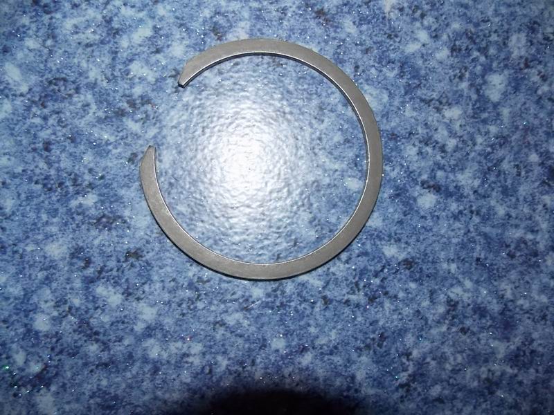 Clutch ring - front bearing front of intermediate shaft