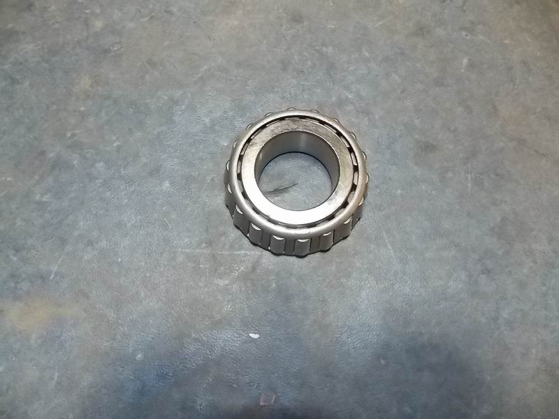 Cylindrical roller tapered bearing-middle shaft rear