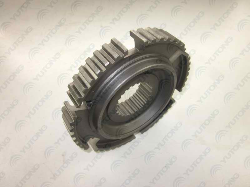 Five- and six-speed synchronizer gear-2