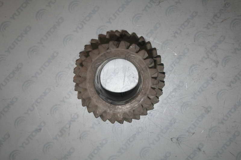 Second and third gears of the intermediate shaft-1